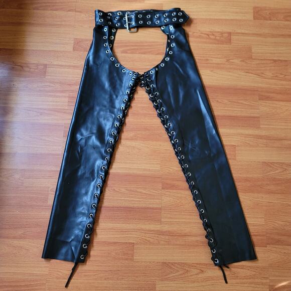Vintage 1990 Vinyl HOT Motorcycle Chaps Women Sexy Fetish LGBTQ OS Adjusts Black - Picture 16 of 16